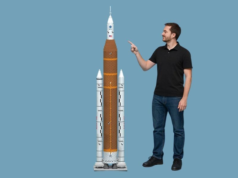 Large-scale rocket Legos