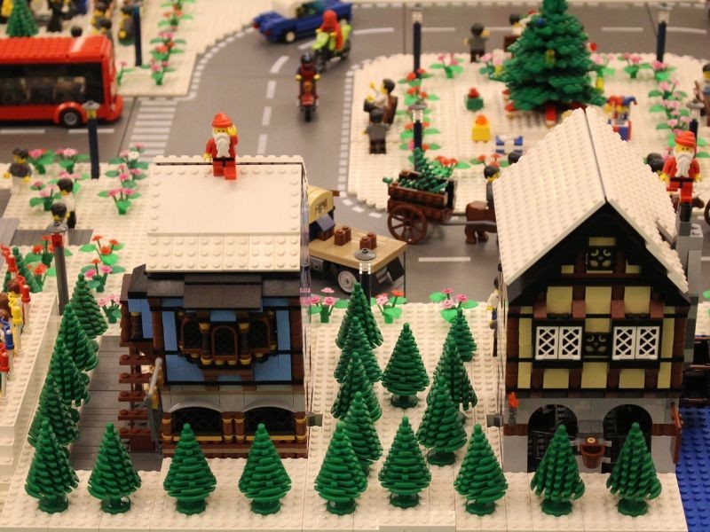 The best customized LEGO sets for events